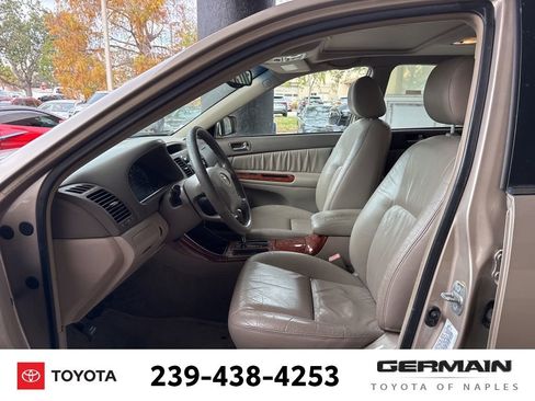 Used 2003 Toyota Camry XLE image 13