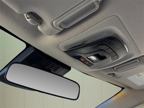 Used 2023 Toyota Corolla LE image 34