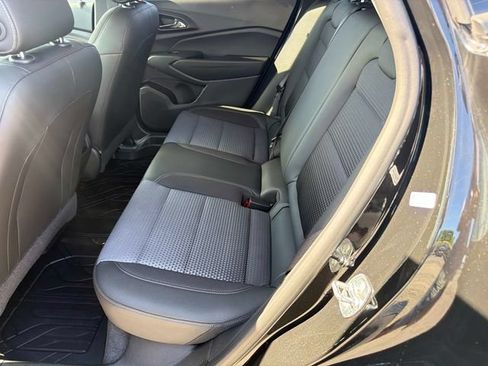 Used 2024 Chevrolet Trax LT w/ Driver Confidence Package FWD image 15