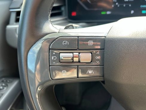 Used 2024 Kia EV9 Light Long Range RWD image 8