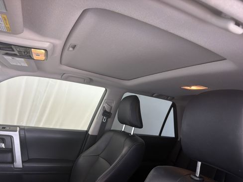 Used 2022 Toyota 4Runner Limited AWD/4WD image 16