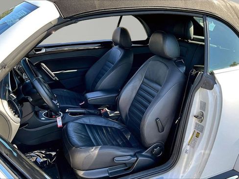 Used 2014 Volkswagen Beetle R-Line image 20