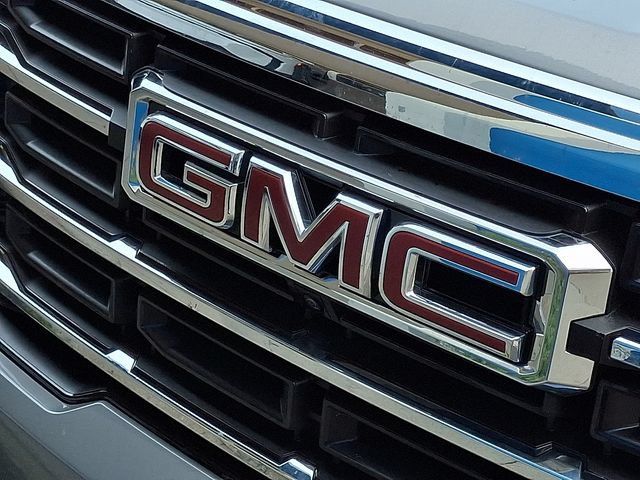 Used 2026 GMC Acadia Elevation w/ Elevation Premium Package FWD image 4