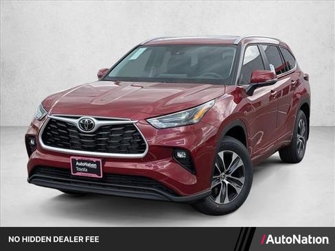 New 2026 Toyota Highlander XLE AWD/4WD image 1
