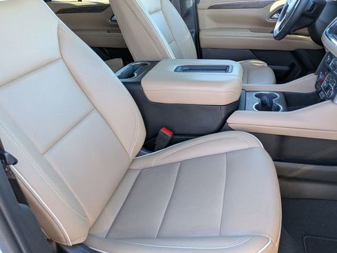 Used 2023 Chevrolet Tahoe Premier w/ Premium Package image 40