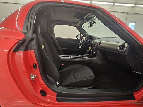 Used 2012 MAZDA MX-5 Miata Touring RWD image 17