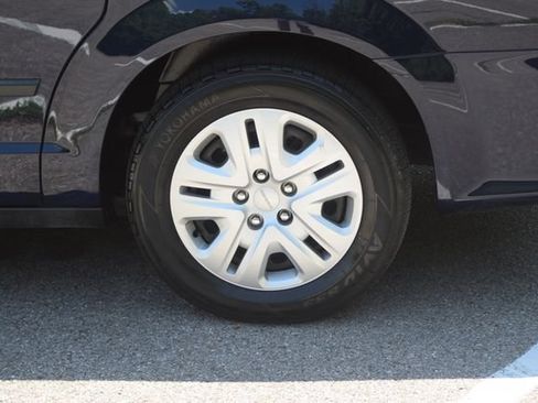 Used 2014 Dodge Grand Caravan American Value Package FWD image 27