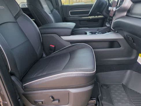 New 2026 RAM 2500 Laramie AWD/4WD image 21