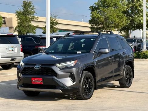 Used 2023 Toyota RAV4 SE AWD/4WD image 6