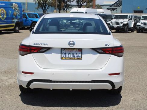 Used 2023 Nissan Sentra SV w/ All-Weather Package FWD image 4
