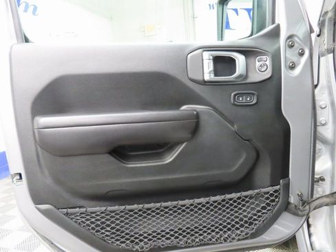 Used 2020 Jeep Wrangler Unlimited Sport AWD/4WD image 47