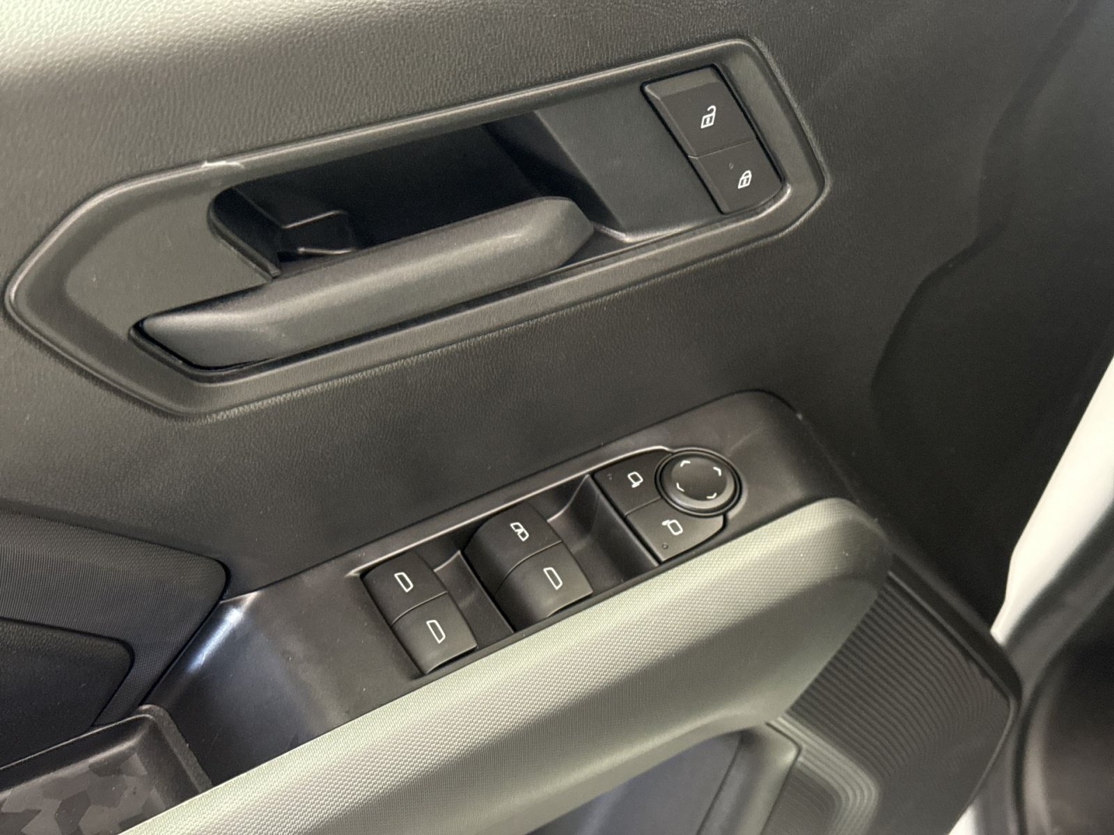 New 2026 Chevrolet Colorado Trail Boss AWD/4WD image 16