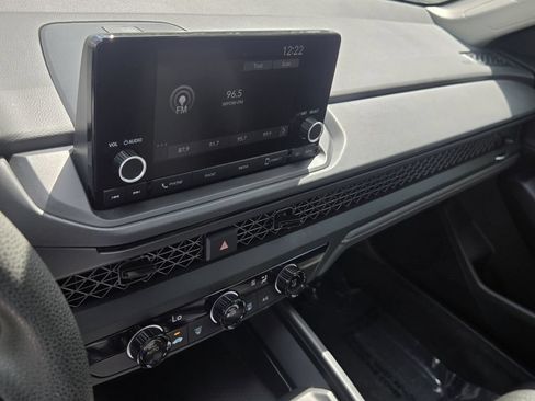 Used 2025 Honda Accord LX image 20