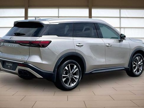 Used 2023 INFINITI QX60 Luxe w/ Performance Audio Package AWD/4WD image 2