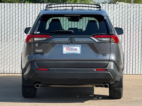 Used 2025 Toyota RAV4 XLE Premium w/ Weather Package AWD/4WD image 5