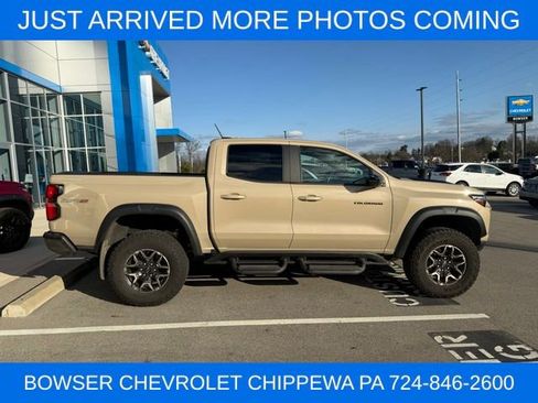 Used 2024 Chevrolet Colorado ZR2 w/ Technology Package image 7