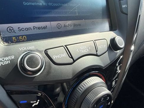 Used 2016 Hyundai Veloster Turbo FWD image 25