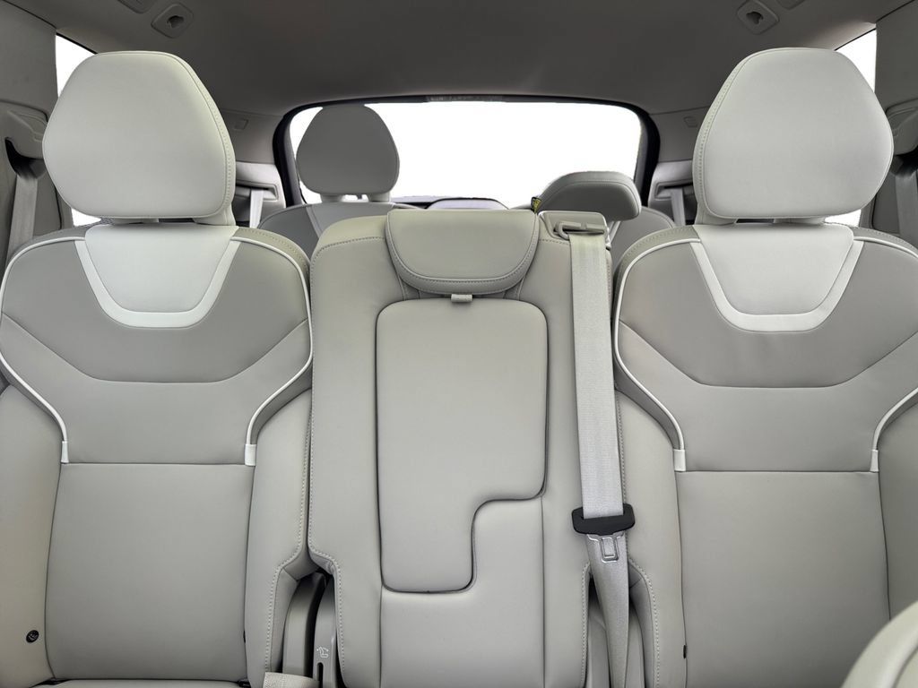 New 2026 Volvo EX90 Plus AWD/4WD image 24