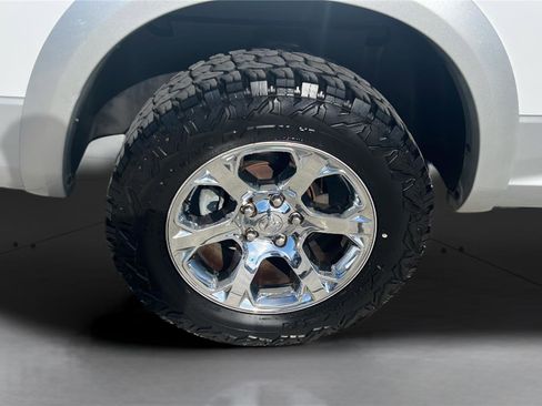 Used 2015 RAM 1500 Laramie w/ Convenience Group AWD/4WD image 20