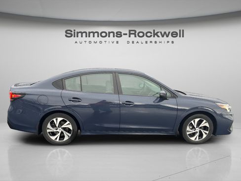 Used 2023 Subaru Legacy Premium image 8