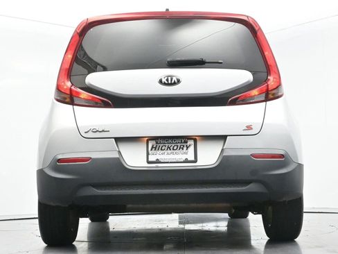 Used 2020 Kia Soul S FWD image 45
