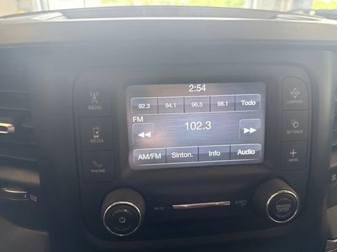 Used 2019 RAM 2500 Tradesman w/ Chrome Appearance Group AWD/4WD image 8