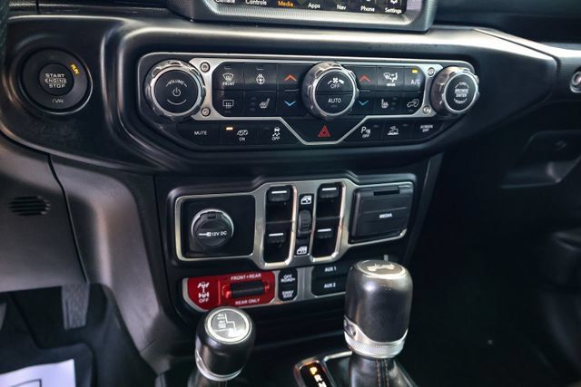 Used 2022 Jeep Wrangler Unlimited Rubicon AWD/4WD image 12