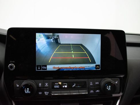 Used 2024 Toyota Grand Highlander AWD image 16