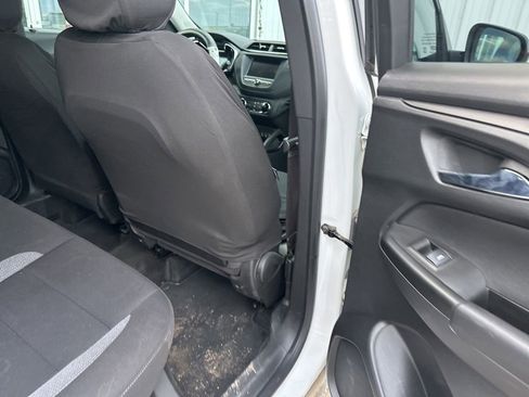 Used 2023 Chevrolet TrailBlazer LT AWD/4WD image 37