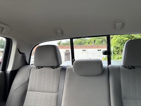 Used 2017 Toyota Tacoma SR5 image 23