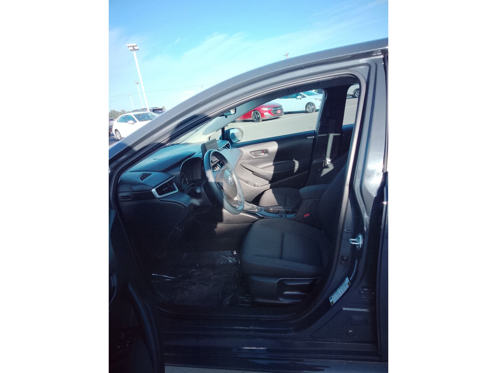 Used 2024 Toyota Corolla LE FWD image 10