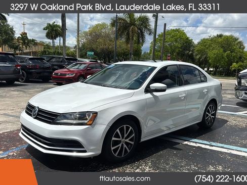 Used 2017 Volkswagen Jetta SE FWD image 7