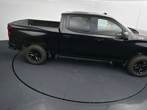 Used 2020 Chevrolet Silverado 1500 LT Trail Boss w/ Convenience Package AWD/4WD image 17