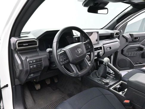 Used 2024 Toyota Tacoma SR AWD/4WD image 13