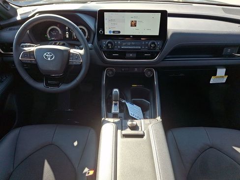 New 2026 Toyota Grand Highlander AWD Hybrid image 11