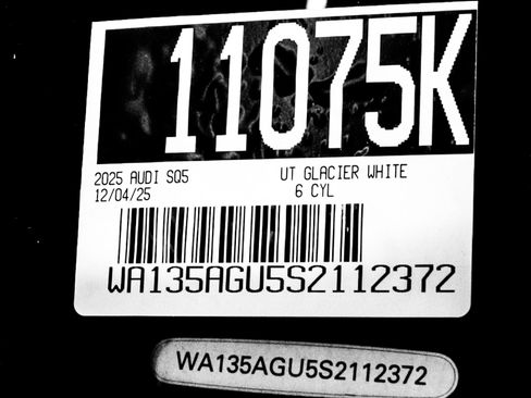 New 2025 Audi SQ5 Prestige image 31