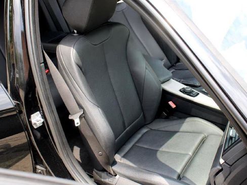 Used 2014 BMW 320i Sedan image 14