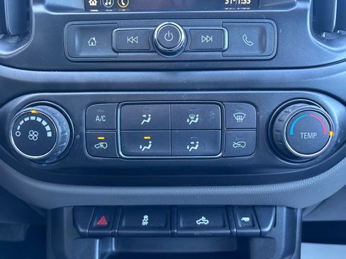 Used 2019 Chevrolet Colorado W/T image 33