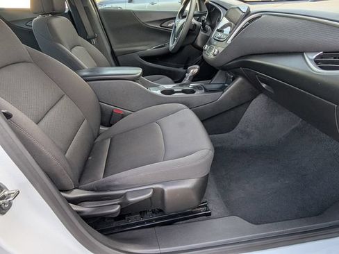 Used 2024 Chevrolet Malibu LT FWD image 20