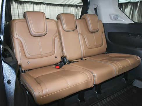 Used 2025 INFINITI QX80 Sensory image 63