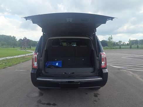 Used 2019 GMC Yukon Denali w/ Denali Ultimate Package AWD/4WD image 11