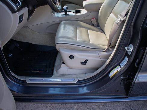 Used 2015 Jeep Grand Cherokee Overland image 13