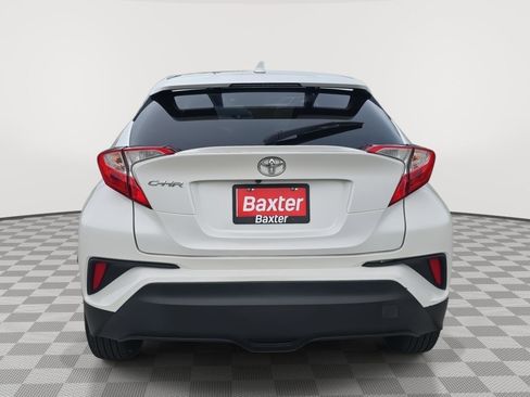 Used 2019 Toyota C-HR LE FWD image 6