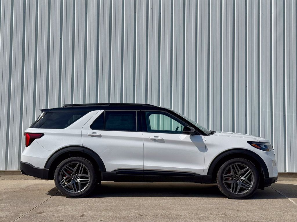 New 2026 Ford Explorer ST w/ Sun And Sound Package AWD/4WD image 7