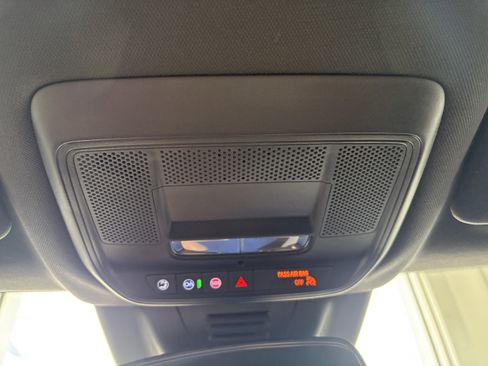 New 2026 Chevrolet Equinox EV LT image 18