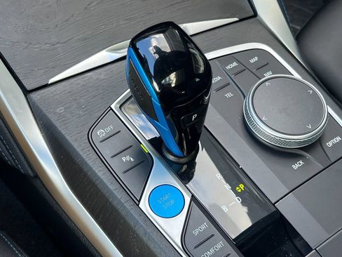 Used 2023 BMW i4 eDrive40 w/ M Sport Package image 22