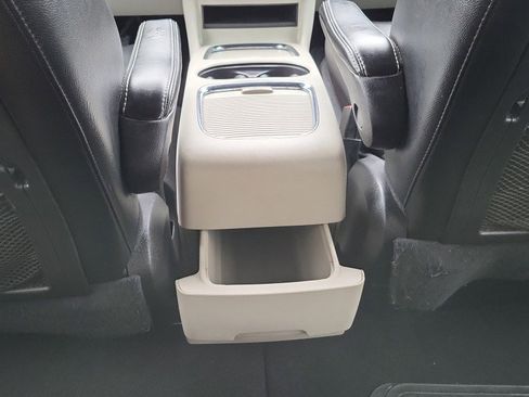 Used 2019 Dodge Grand Caravan SXT w/ Rear Park Assist Package image 25