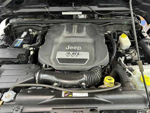 Used 2012 Jeep Wrangler Sport AWD/4WD image 21