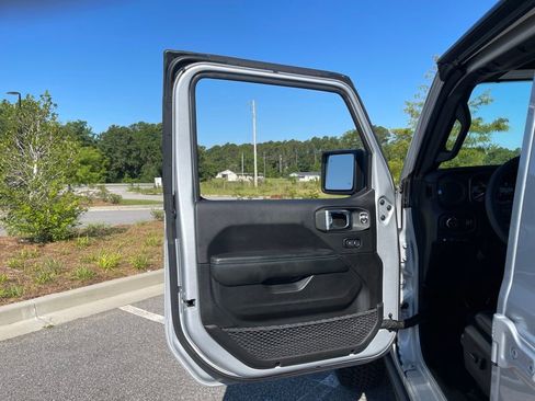 Used 2024 Jeep Wrangler Unlimited Rubicon 4xe w/ Safety Group AWD/4WD image 49