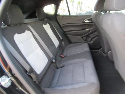 Certified 2024 Chevrolet Trax RS w/ Driver Confidence Package image 30